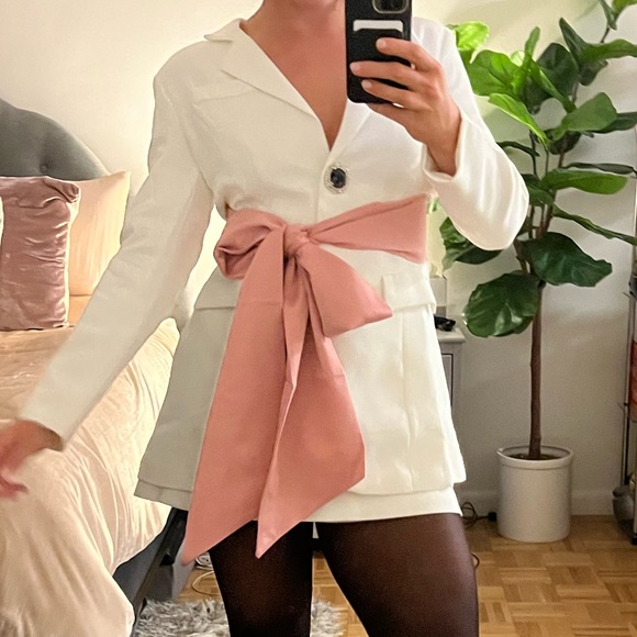 Alex Vinash Bow dress. Worn once and had dry cleaned - Picture 5 of 6